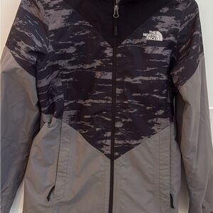The North Face Women's Black and Grey Jacket